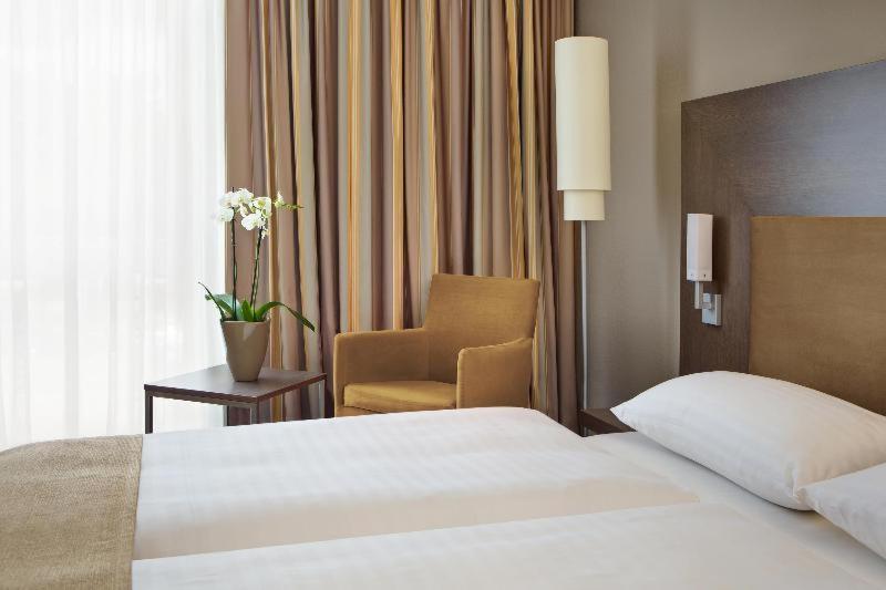 IntercityHotel Darmstadt Habitación foto